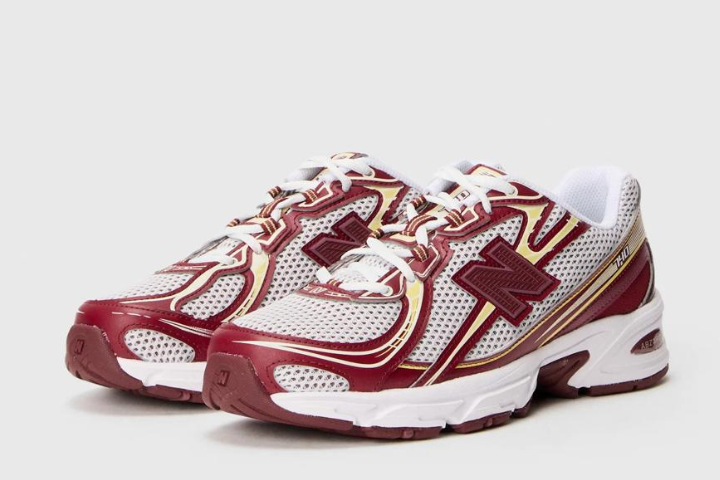 740 UNISEX WHITE RED