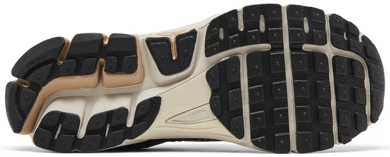 AIR ZOOM VOMERO 5 BAROQUE BROWN