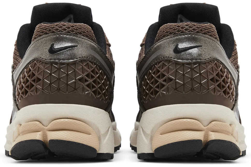 AIR ZOOM VOMERO 5 BAROQUE BROWN