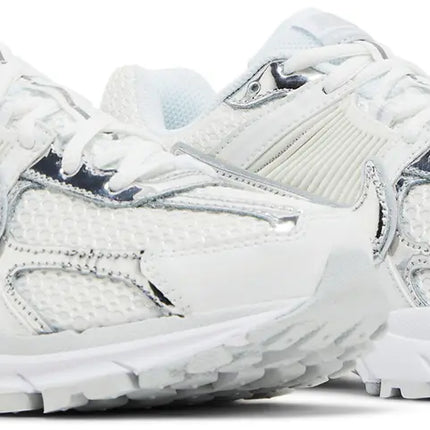 AIR ZOOM VOMERO 5 CHROME TOE