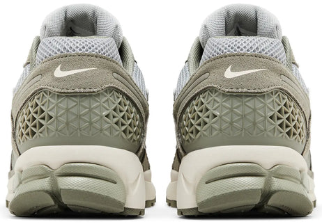 AIR ZOOM VOMERO 5 DARK STUCCO