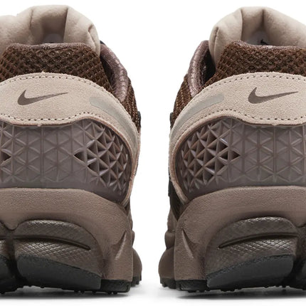 AIR ZOOM VOMERO 5 PLUM ECLIPSE