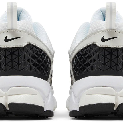 AIR ZOOM VOMERO 5 WHITE BLACK