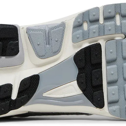 AIR ZOOM VOMERO 5 WOLF GREY COOL