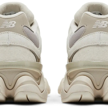 9060 GREY MOONBEAM