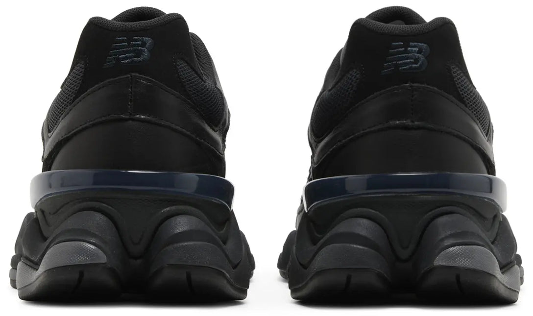 9060 TRIPLE BLACK LEATHER