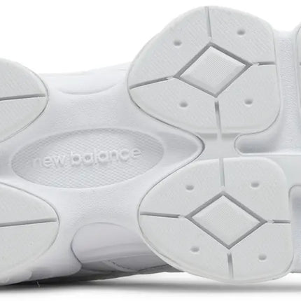9060 TRIPLE WHITE