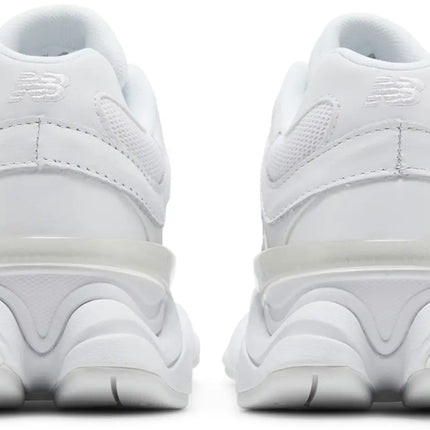 9060 TRIPLE WHITE