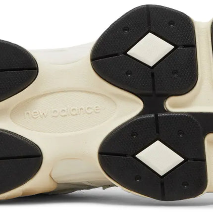 9060 WHITE BLACK