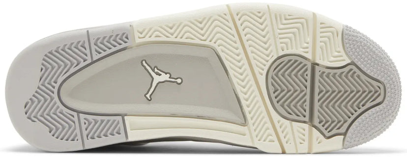 AJ4 FROZEN MOMENTS