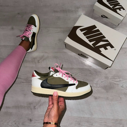 TRAVIS SCOTT X AIR JORDAN 1 RETRO LOW OG SP REVERSE OLIVE