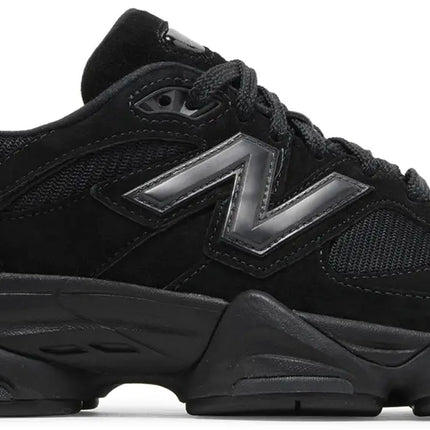 9060 TRIPLE BLACK