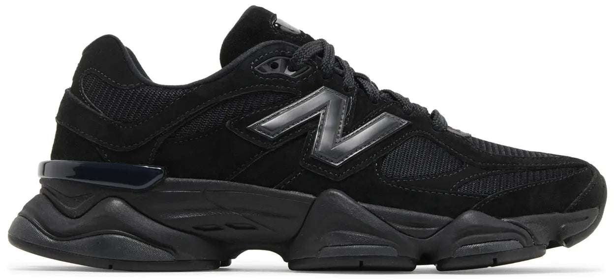 9060 TRIPLE BLACK