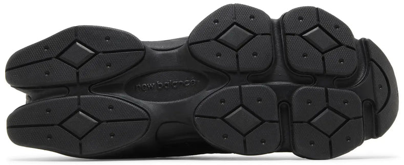 9060 TRIPLE BLACK