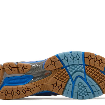 1906R Action Bronson Medusa Azul