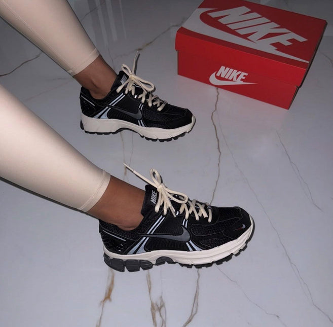 Zoom Vomero 5 Black Sail