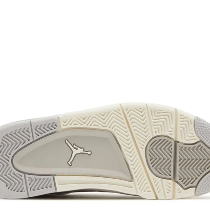 Air Jordan 4 Retro Frozen Moments